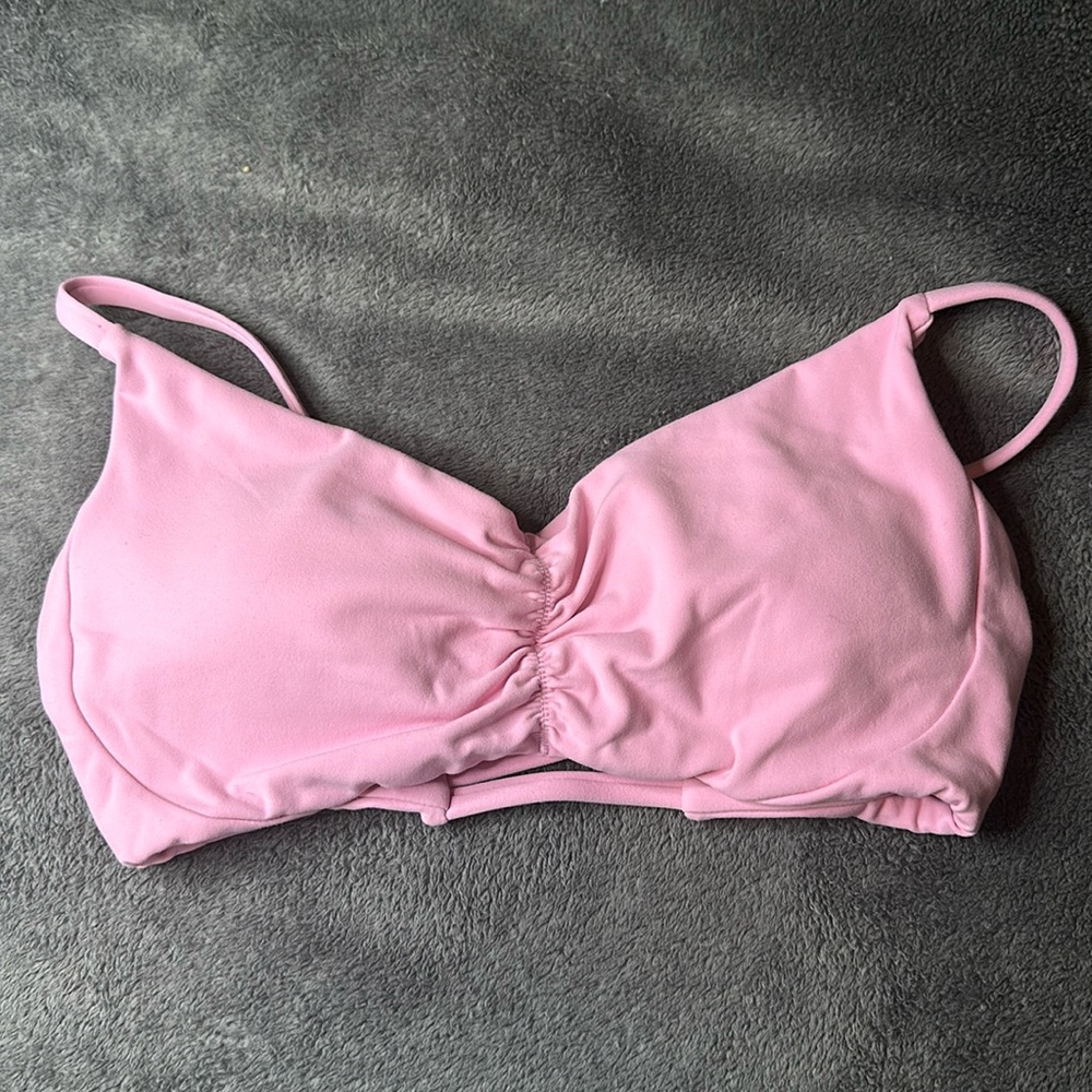 Buffbunny buttercup sports bra